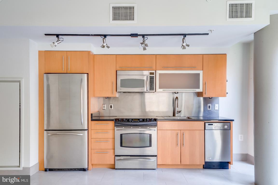 1133 14th Street Northwest, Unit 203 Washington, DC 20005 - Photo 11 of 25