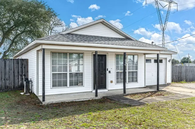 $230,000 | 114 Wild Horse Drive, Crestview, FL 32536