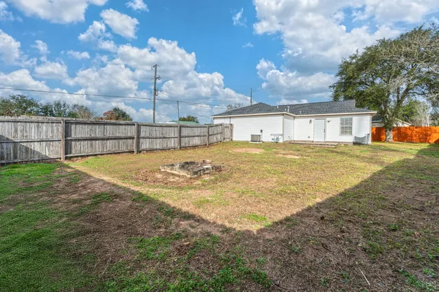 $230,000 | 114 Wild Horse Drive, Crestview, FL 32536