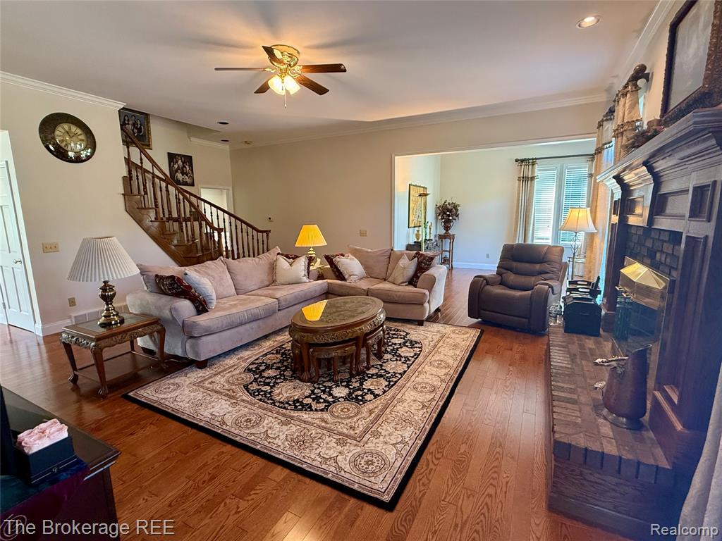 12088 Pinebrook Lane South Lyon, MI 48178 - Photo 6 of 73