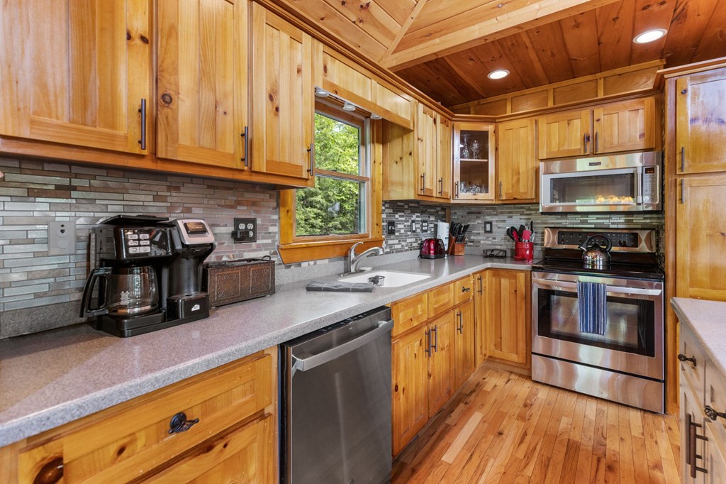 98 Toccoa Overlook Drive Blue Ridge, GA 30513 - Photo 13 of 38 Gallery Image 13