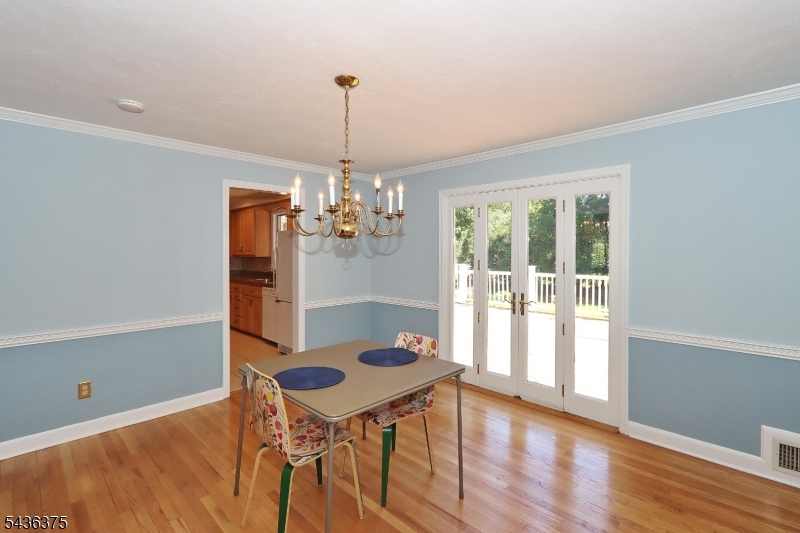 785 Lamberts Mill Road Westfield, NJ 07090 - Photo 10 of 37