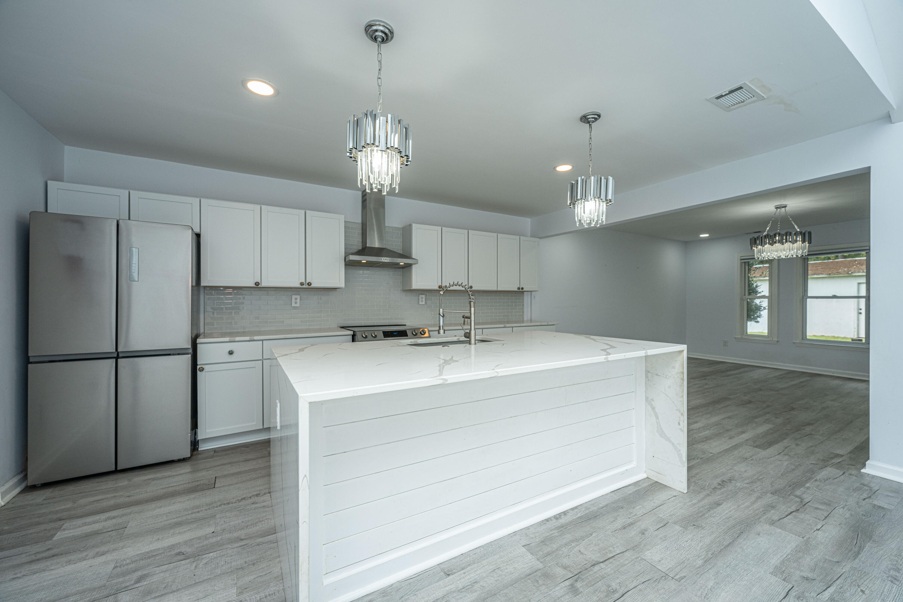 133 Marion Road Summerville, SC 29486 - Photo 12 of 45 133MarionRd012