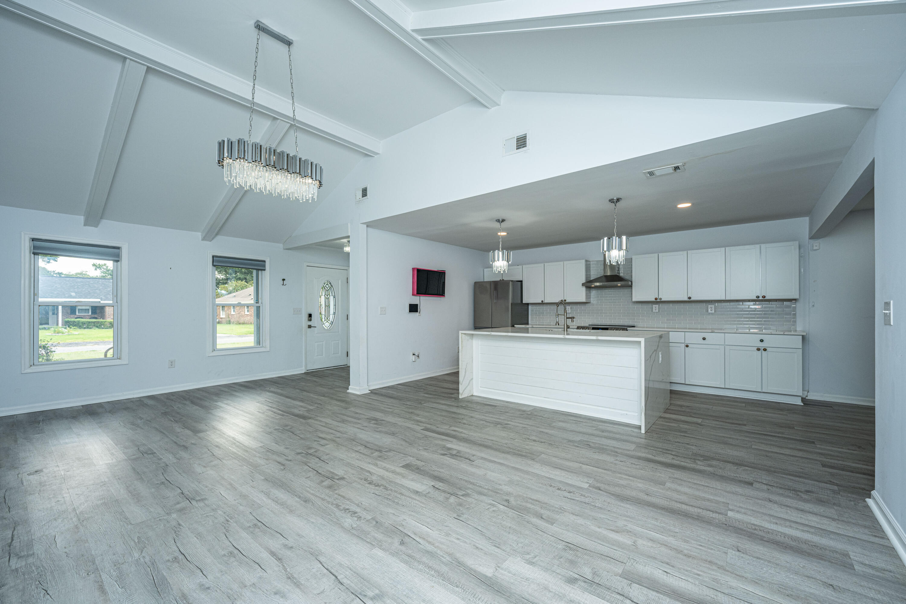 133 Marion Road Summerville, SC 29486 - Photo 9 of 45 133MarionRd009