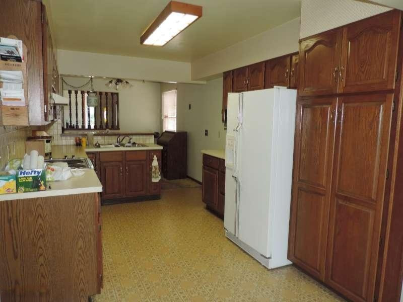1191 Hampden Road Muskegon, MI 49441 - Photo 5 of 11 DSCN9033