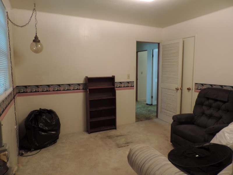 1191 Hampden Road Muskegon, MI 49441 - Photo 8 of 11 DSCN9027