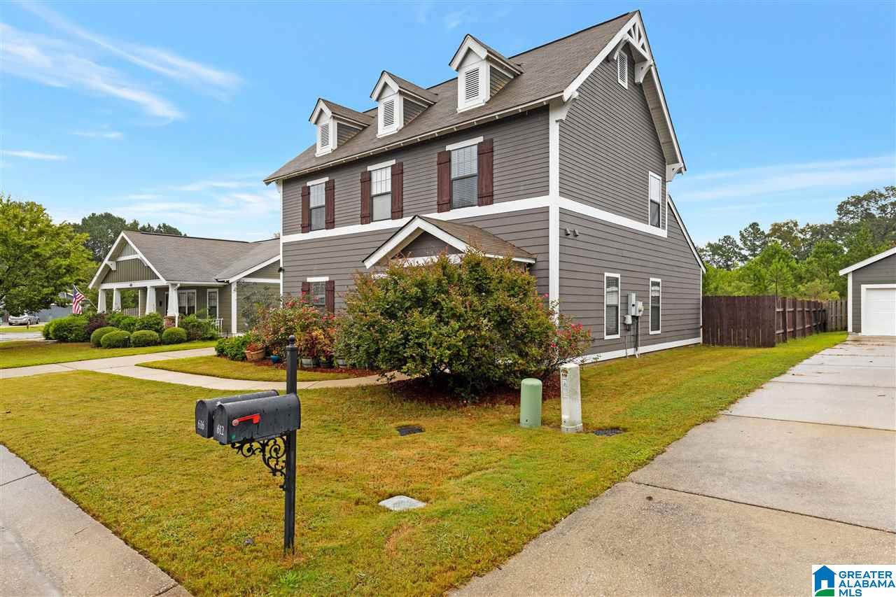 616 Enclave Lane Calera, AL 35040 - Photo 2 of 29