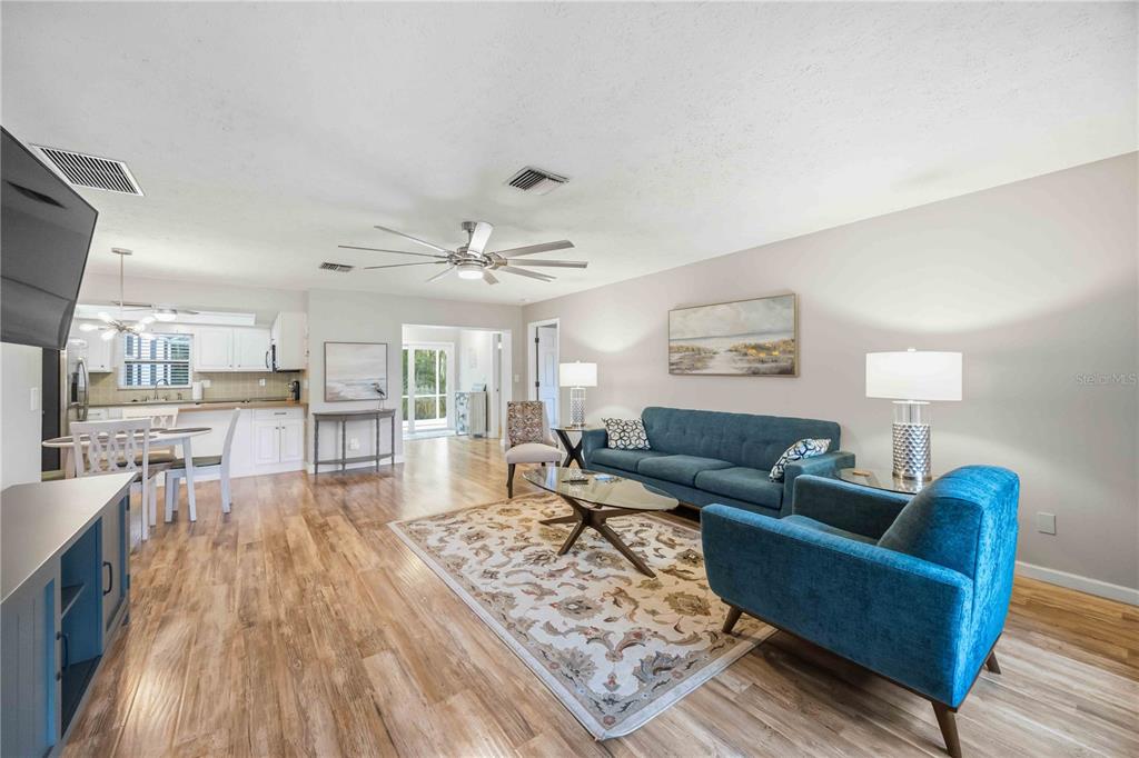 251 Plantation Road Venice, FL 34293 - Photo 6 of 66