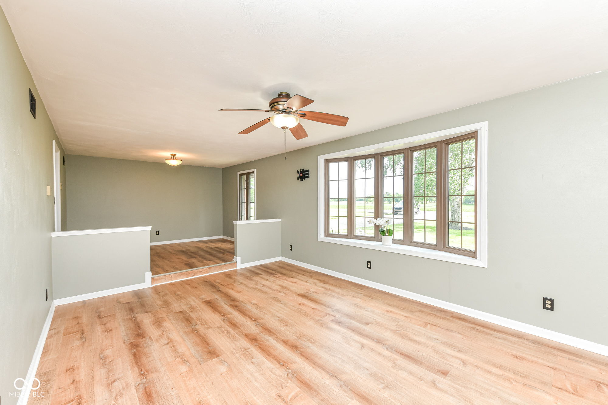 9054 West 8th Street Road Anderson, IN 46011 - Photo 7 of 56