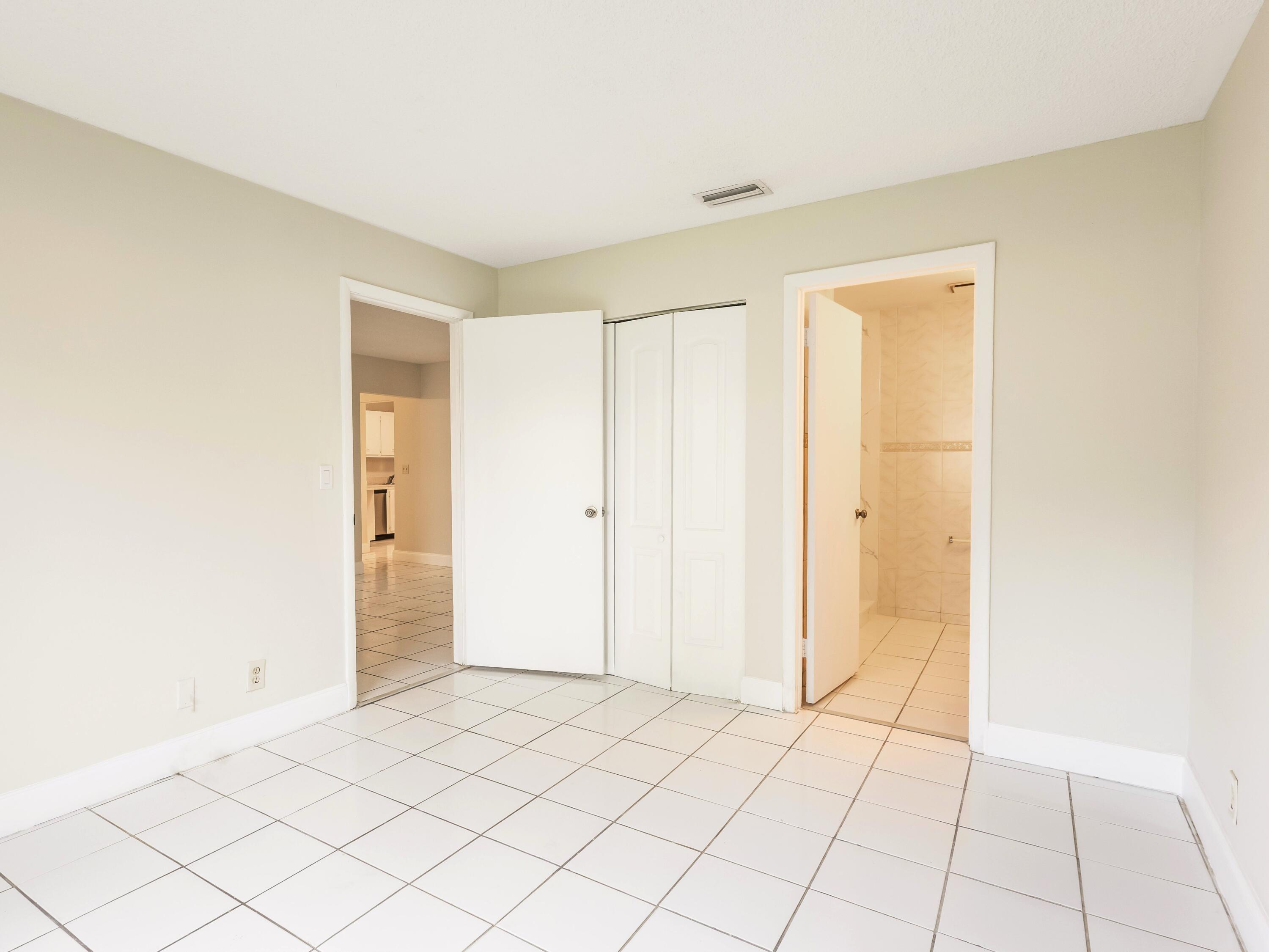 4806 Cherry Road West Palm Beach, FL 33417 - Photo 20 of 28 Guest Bedroom