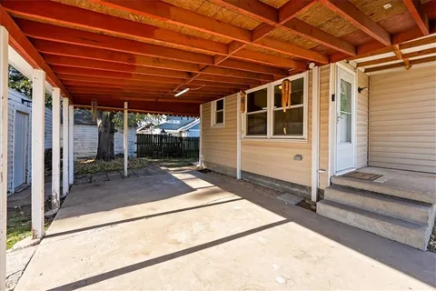 $209,950 | 10617 East 18 Street South, Independence, MO 64052