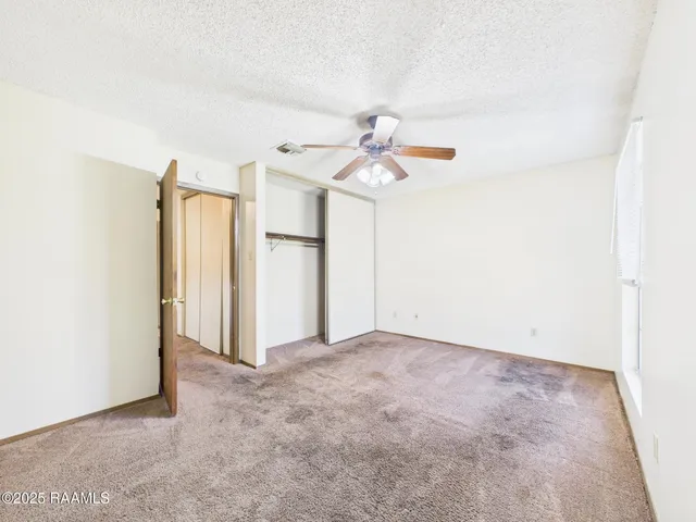 $950 | 201 High Meadows Boulevard, Unit 220, Lafayette, LA 70507