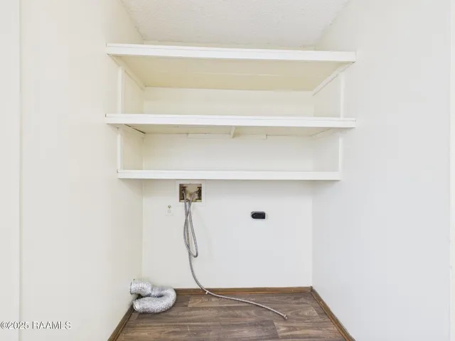 $950 | 201 High Meadows Boulevard, Unit 220, Lafayette, LA 70507