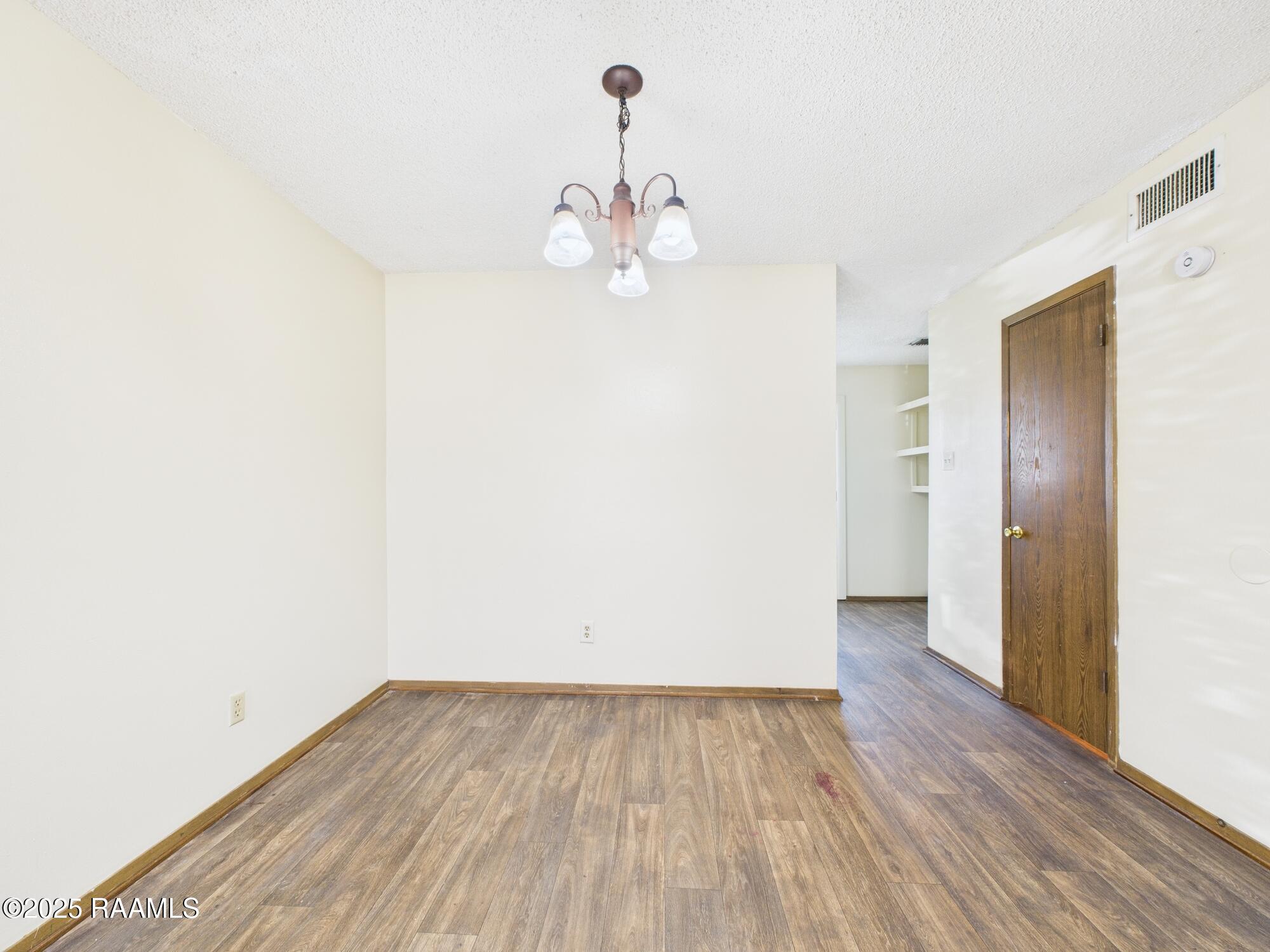 201 High Meadows Boulevard, Unit 220 Lafayette, LA 70507 - Photo 5 of 17 CAM02400G0-PR0209-STILL003