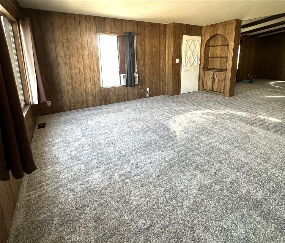 950 California Street, Unit 60 Calimesa, CA 92320 - Photo 7 of 26 a view of an empty room with window
