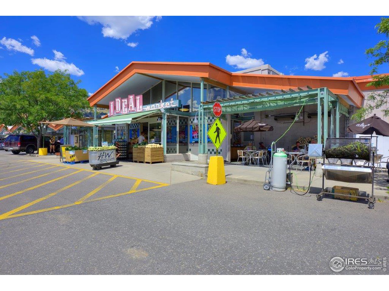 3063 7th Street Boulder, CO 80304 - Photo 34 of 39 a view of a cafe with sitting area