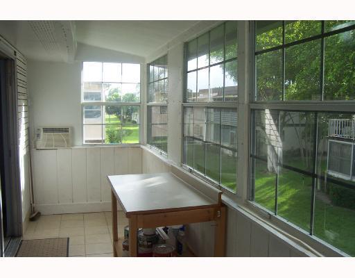 237 Monaco Way Delray Beach, FL 33446 - Photo 5 of 5 Patio