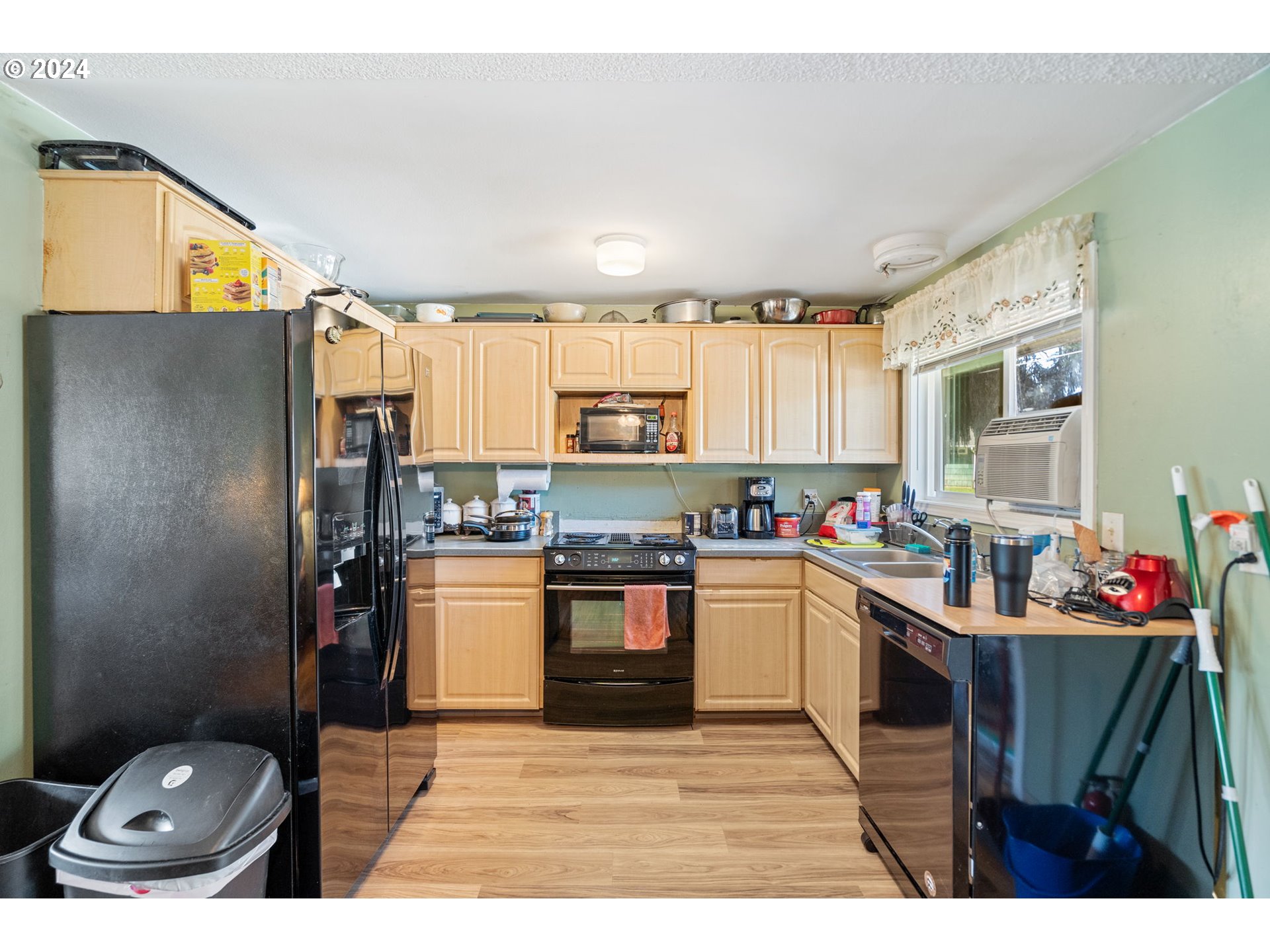 3705 North Alaska Street Portland, OR 97217 - Photo 5 of 9