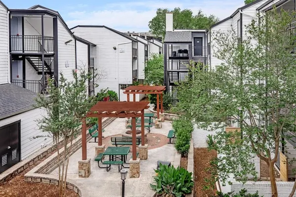 $959 | 4400 Memorial Drive, Unit 303207, Houston, TX 77007