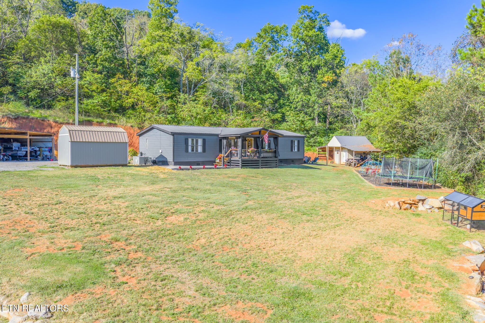 526 Lovin Farm Road Vonore, TN 37885 - Photo 5 of 55 4-web-or-mls-526 Lovin Farm Road-57