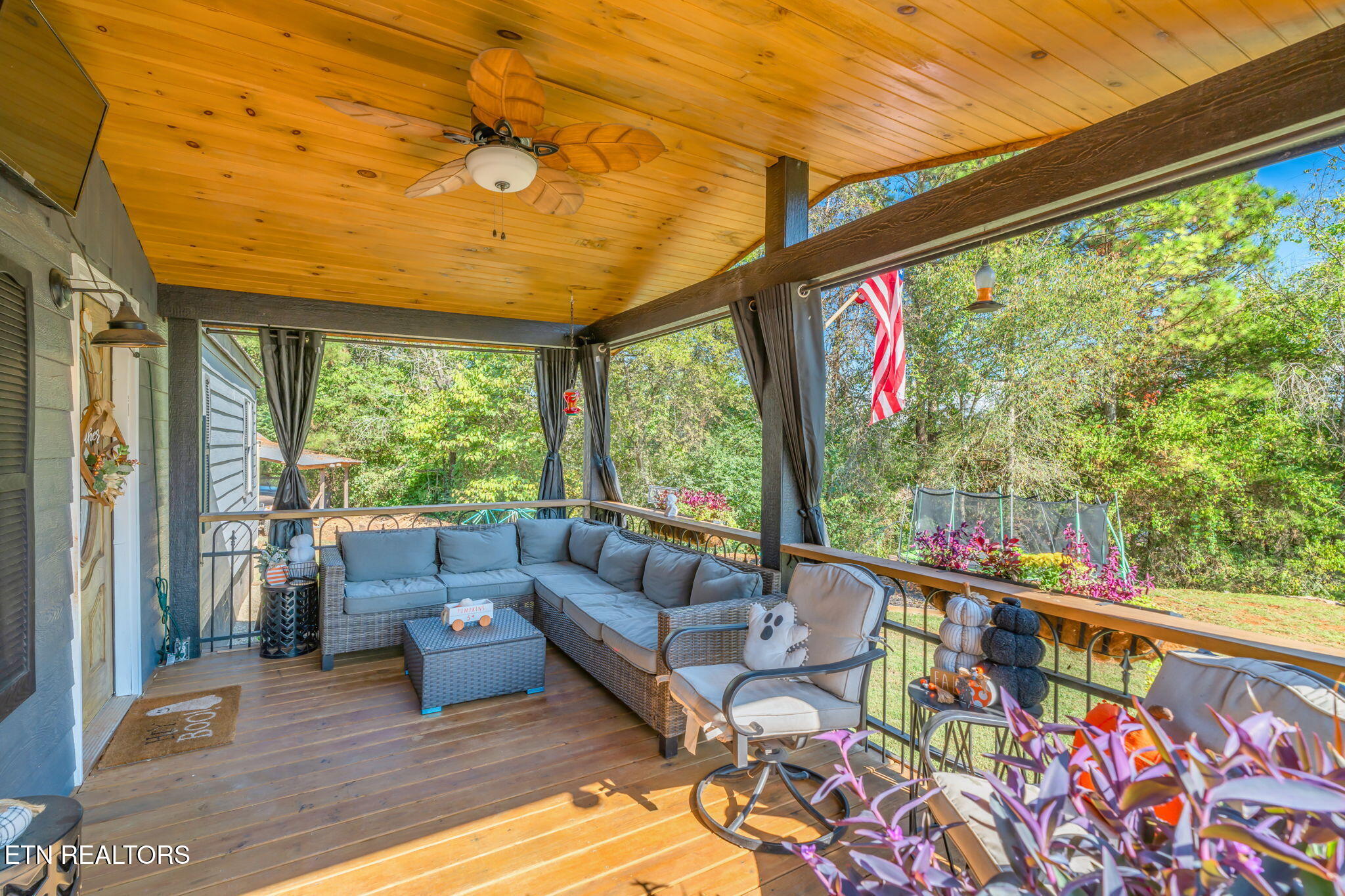 526 Lovin Farm Road Vonore, TN 37885 - Photo 8 of 55 8-web-or-mls-526 Lovin Farm Road-51