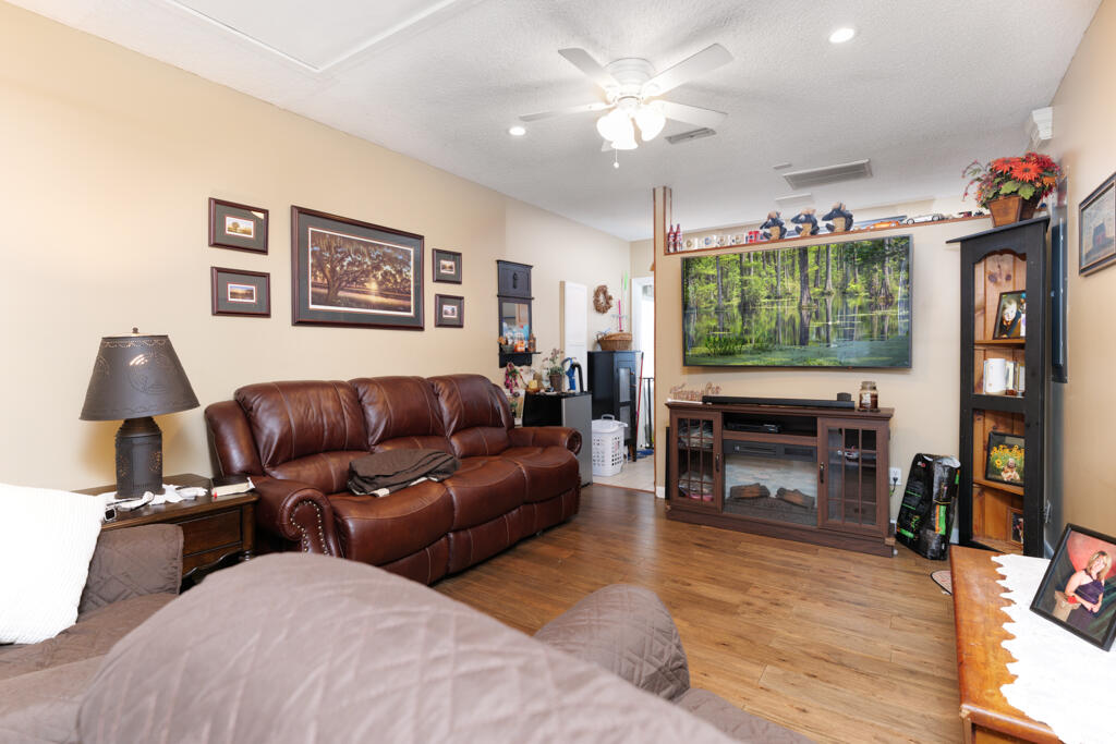 3290 Rachael Circle Ladson, SC 29456 - Photo 14 of 18 P1014480-Edit