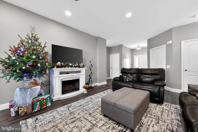 $499,900 | 18 Begonia Court, Marlton, NJ 08053