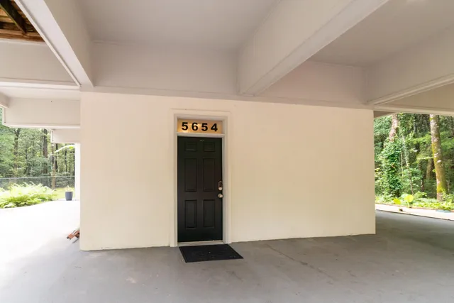 $745,000 | 5654 Middle Creek Road, Ravenel, SC 29470