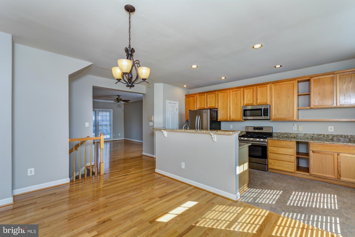 6685 Debra Lu Way Springfield, VA 22150 - Photo 7 of 29 Dining Room
