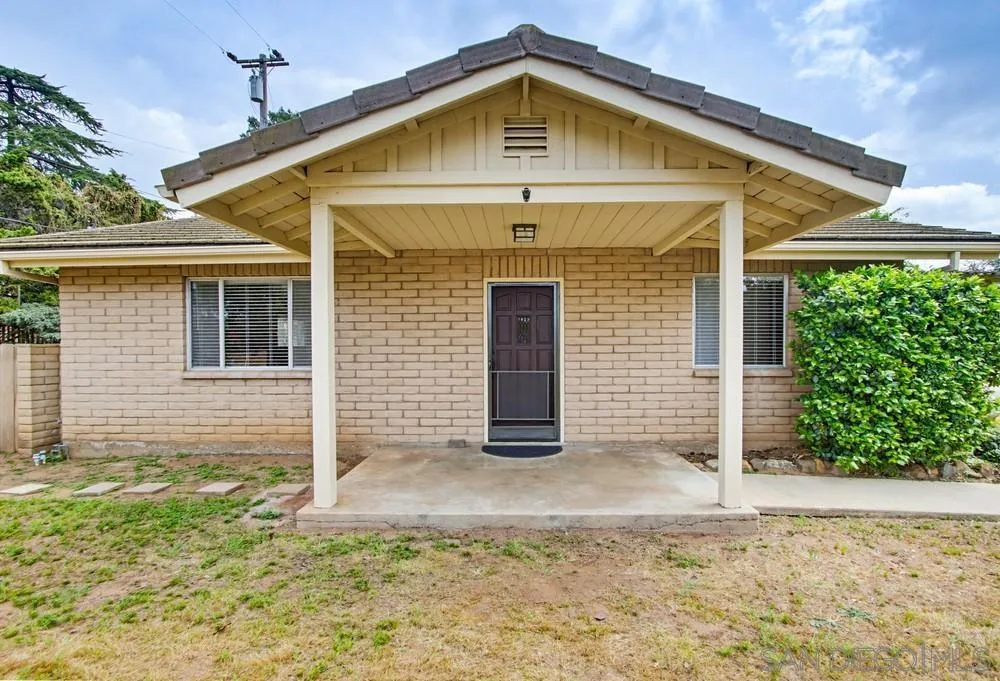 487 Mountain View Road El Cajon, CA 92021 - Photo 8 of 51 Gallery Image 8