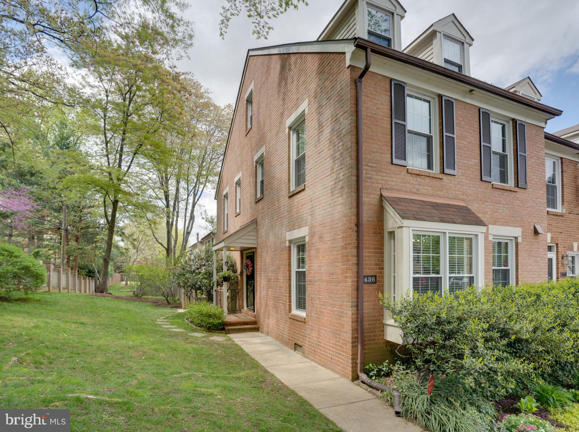 436 West Glebe Road Alexandria, VA 22305 - Photo 2 of 35