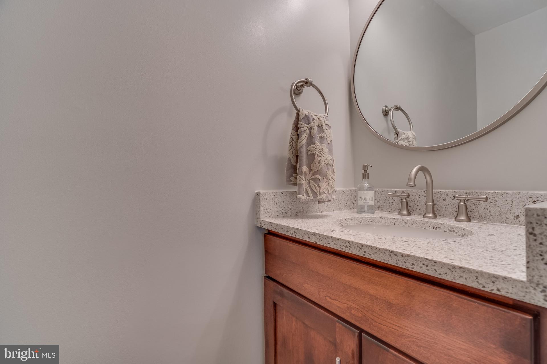 436 West Glebe Road Alexandria, VA 22305 - Photo 14 of 35