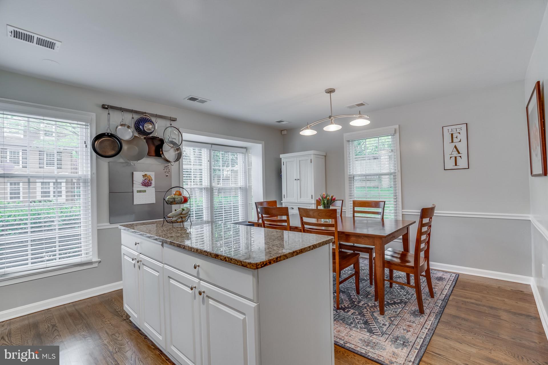 436 West Glebe Road Alexandria, VA 22305 - Photo 10 of 35