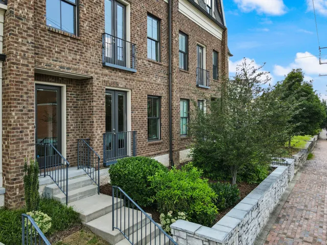 $1,080,000 | 1313 5th Avenue North, Unit 2, Nashville, TN 37208