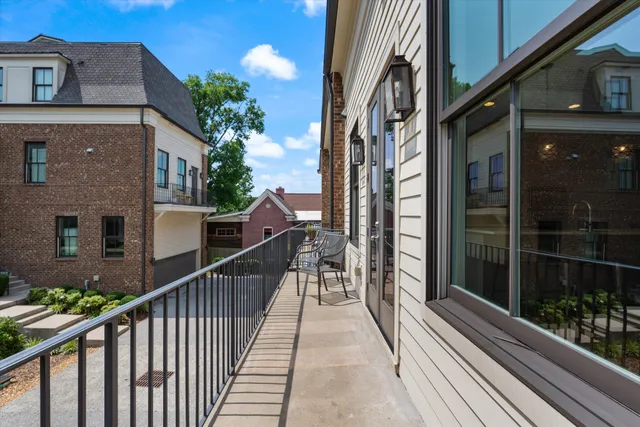 $1,080,000 | 1313 5th Avenue North, Unit 2, Nashville, TN 37208