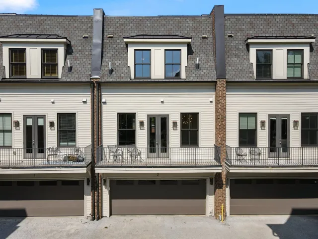 $1,080,000 | 1313 5th Avenue North, Unit 2, Nashville, TN 37208