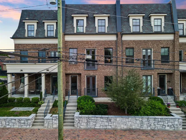$1,080,000 | 1313 5th Avenue North, Unit 2, Nashville, TN 37208