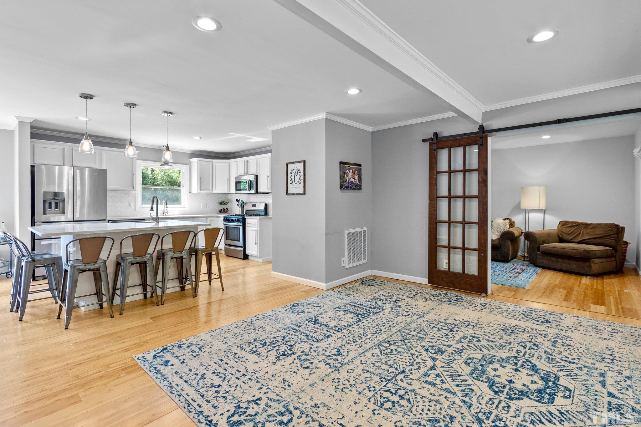 740 Tinkerbell Road Chapel Hill, NC 27517 - Photo 5 of 34 Gallery Image 5