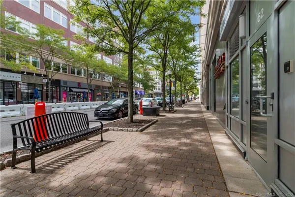 $2,500 | 15 Dinah Road, Unit 302, West Hartford, CT 06107