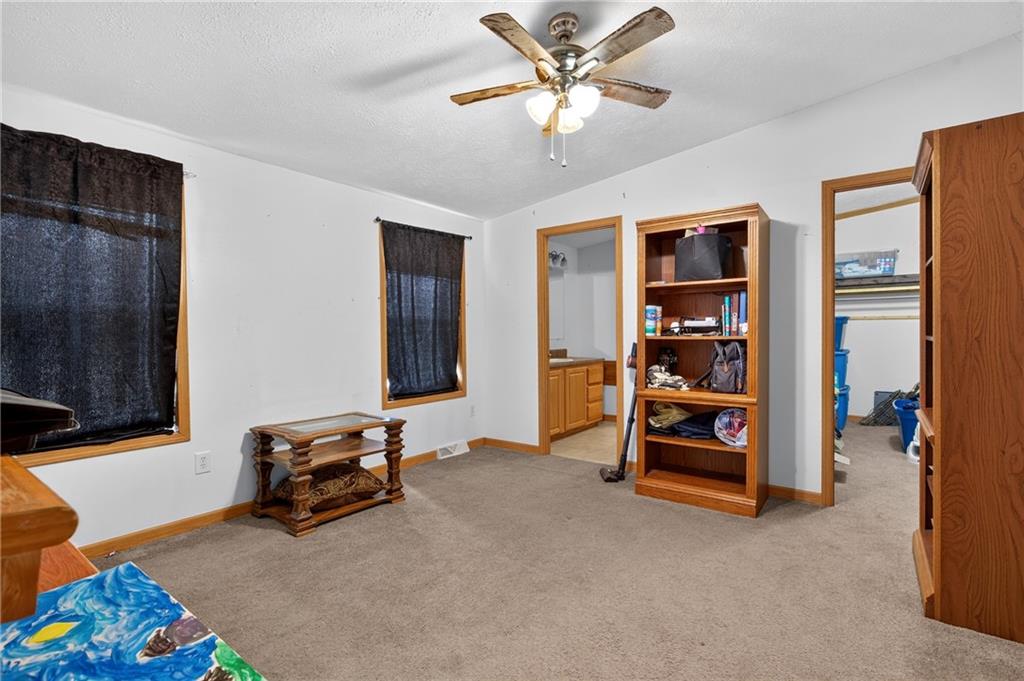 4713 Southeast Lostine Road Columbus, KS 66725 - Photo 47 of 56
