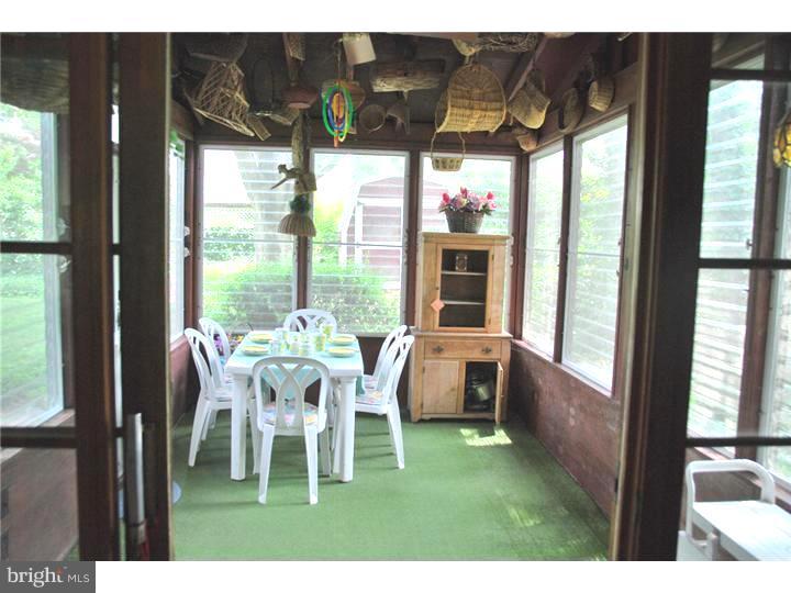 1401 Steel Road Havertown, PA 19083 - Photo 10 of 17 Sun Room