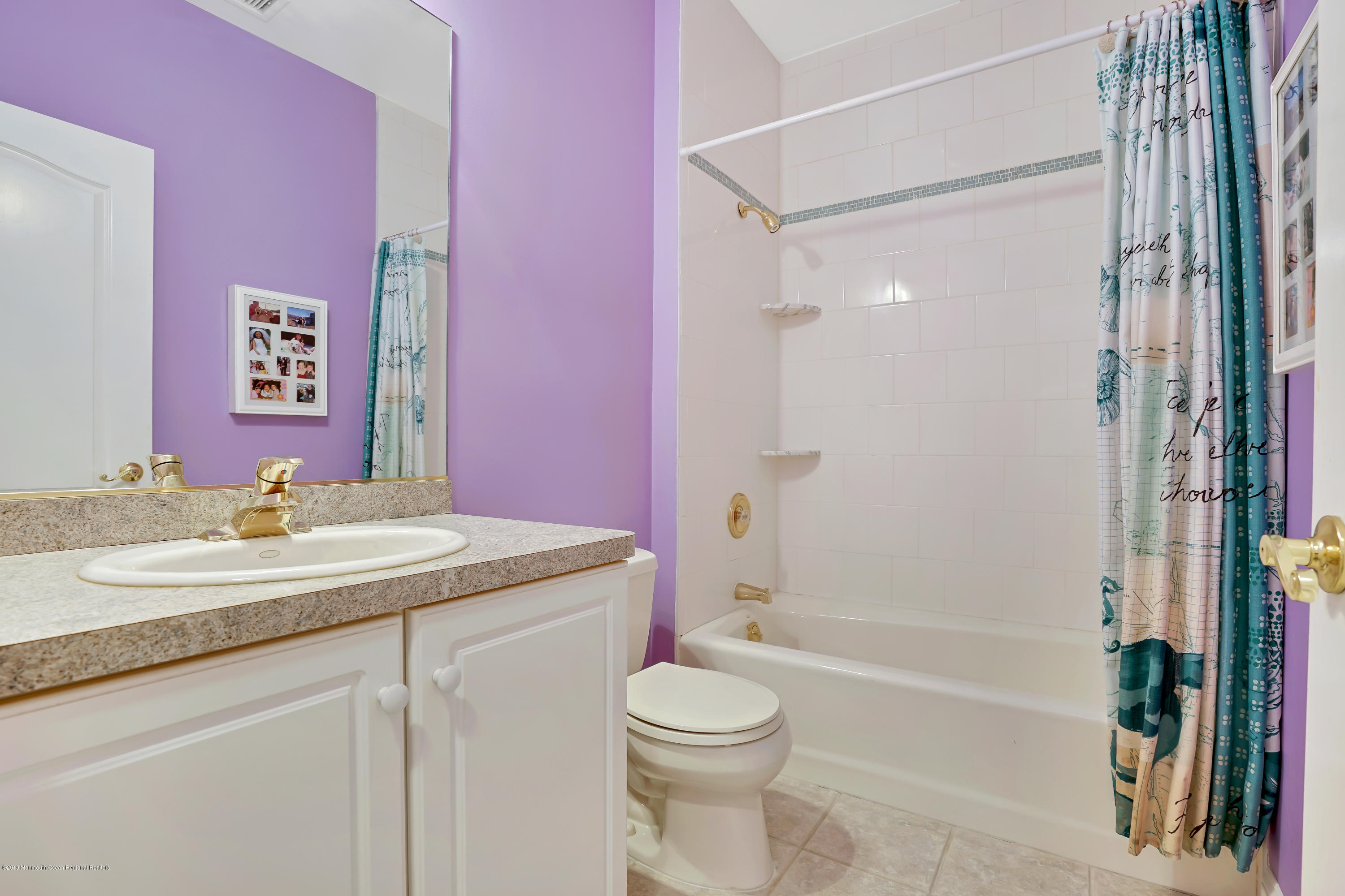 109 Stone Hill Road Colts Neck, NJ 07722 - Photo 33 of 58 The Princess's Bath