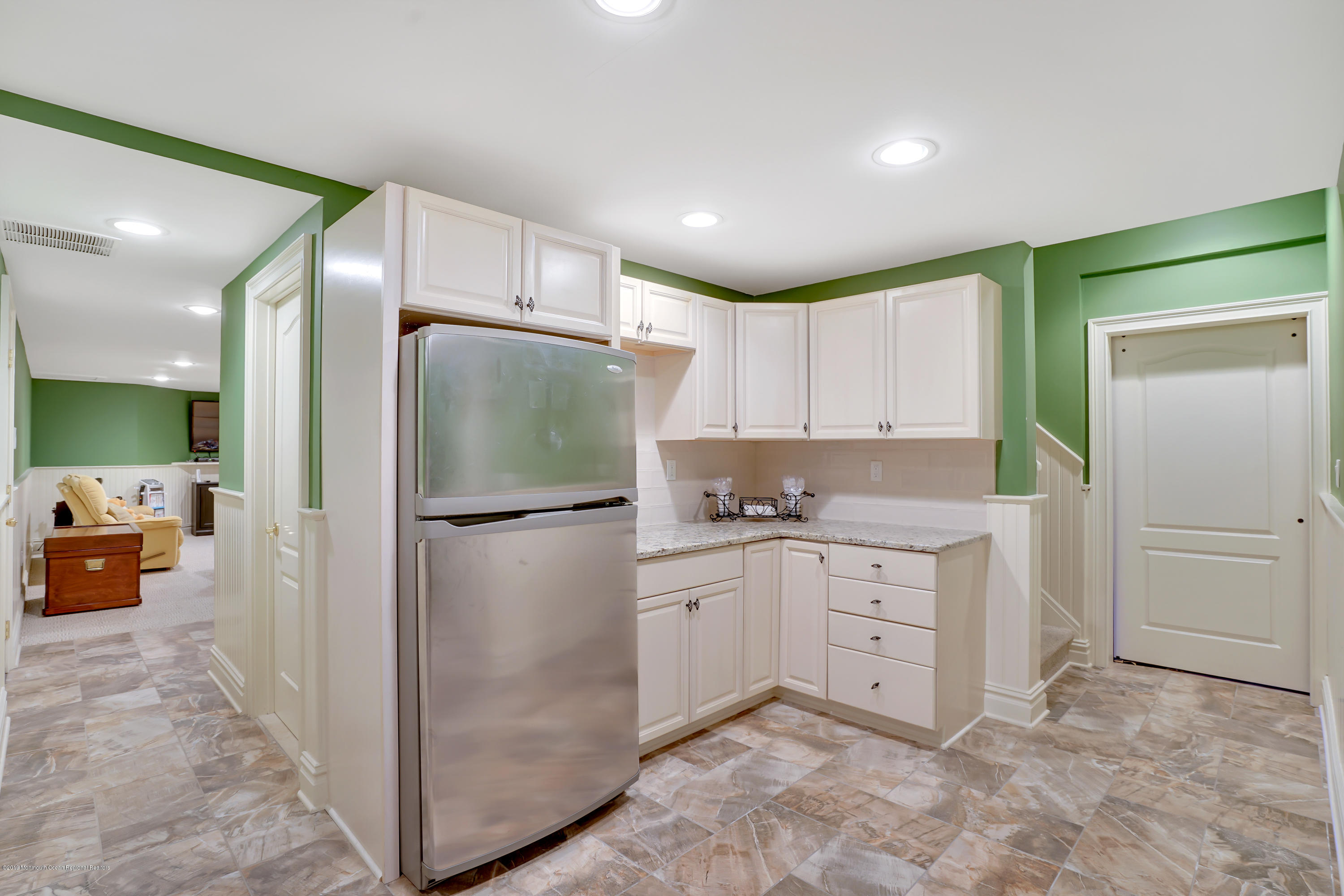 109 Stone Hill Road Colts Neck, NJ 07722 - Photo 45 of 58 Snack Break!