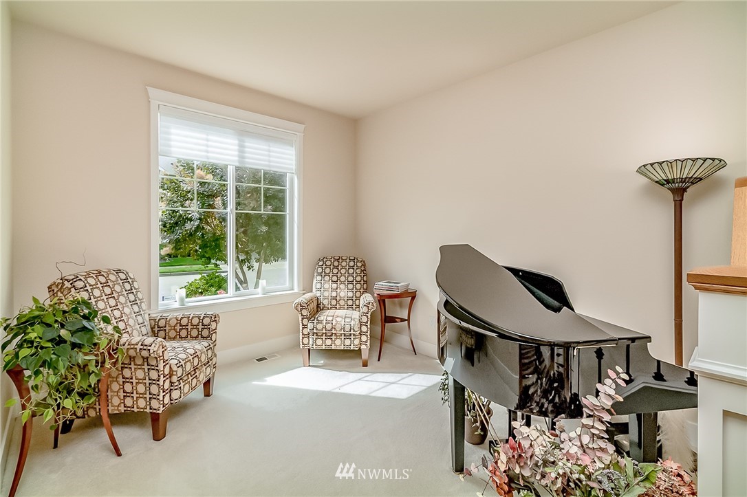 3815 167th Place Southeast Bothell, WA 98012 - Photo 11 of 25 Gallery Image 11