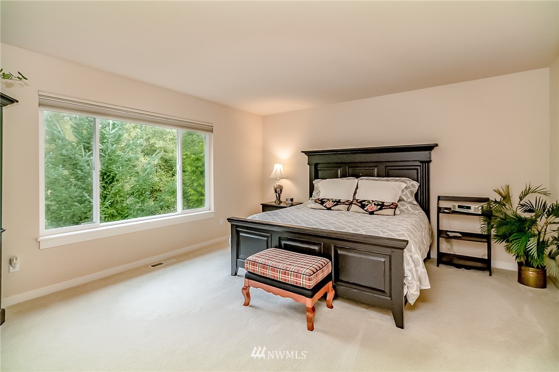 3815 167th Place Southeast Bothell, WA 98012 - Photo 13 of 25 Gallery Image 13