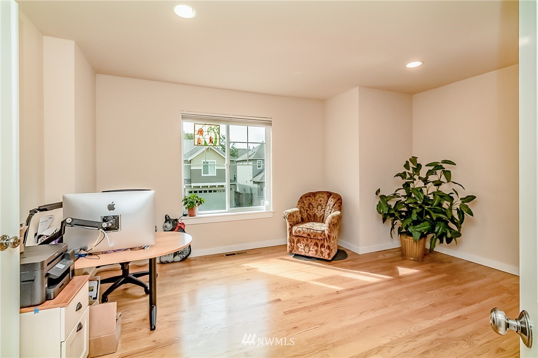 3815 167th Place Southeast Bothell, WA 98012 - Photo 16 of 25 Gallery Image 16