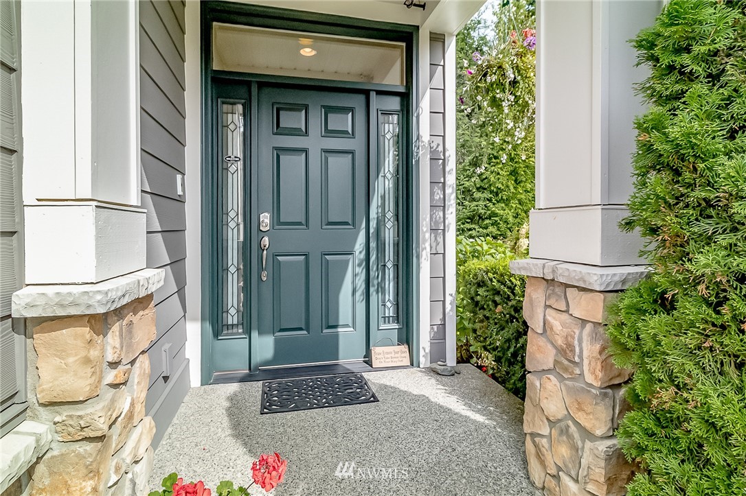 3815 167th Place Southeast Bothell, WA 98012 - Photo 3 of 25 Gallery Image 3