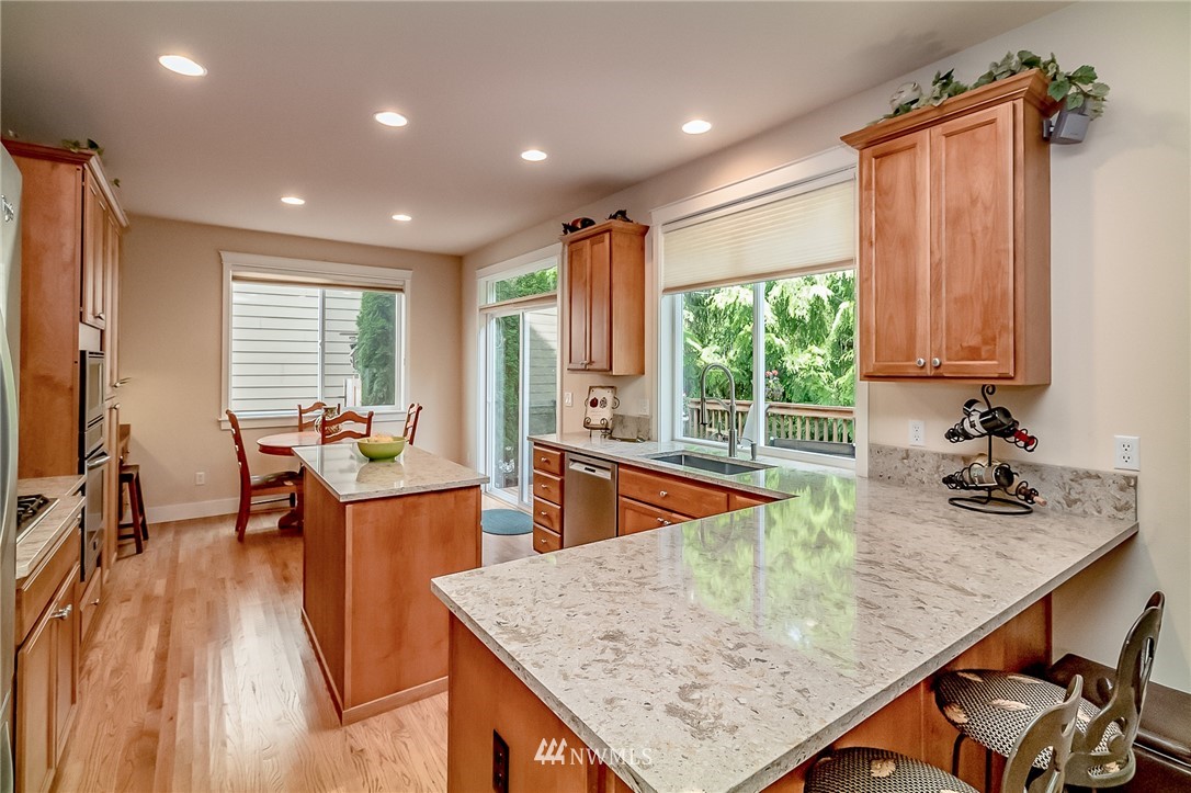 3815 167th Place Southeast Bothell, WA 98012 - Photo 5 of 25 Gallery Image 5