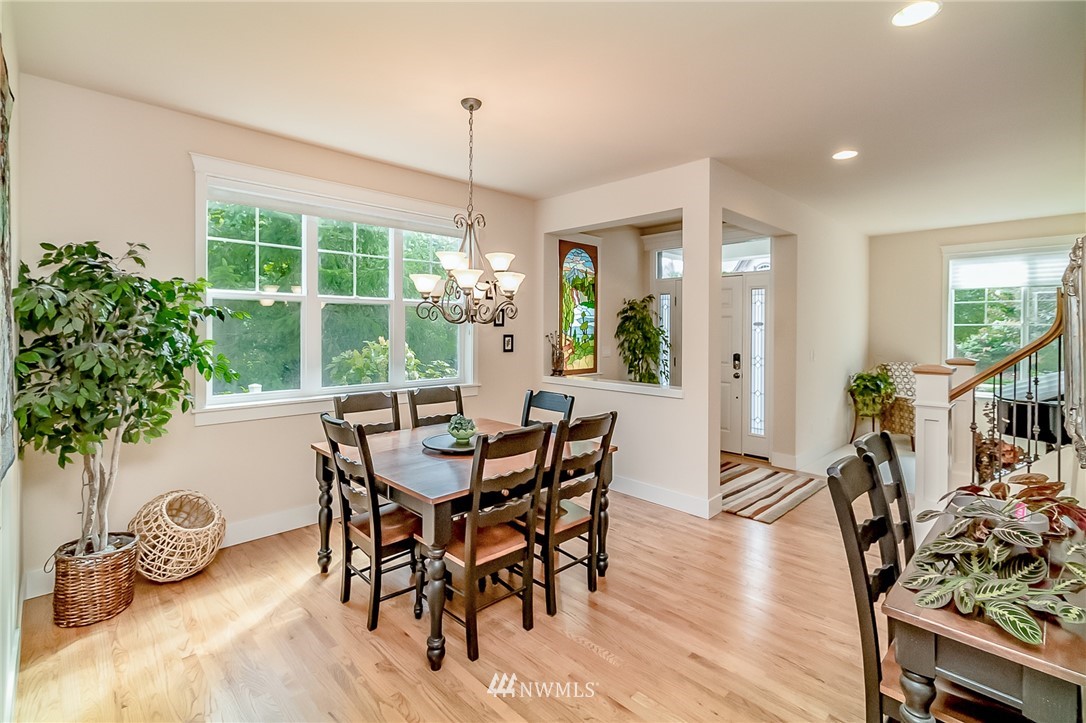 3815 167th Place Southeast Bothell, WA 98012 - Photo 10 of 25 Gallery Image 10