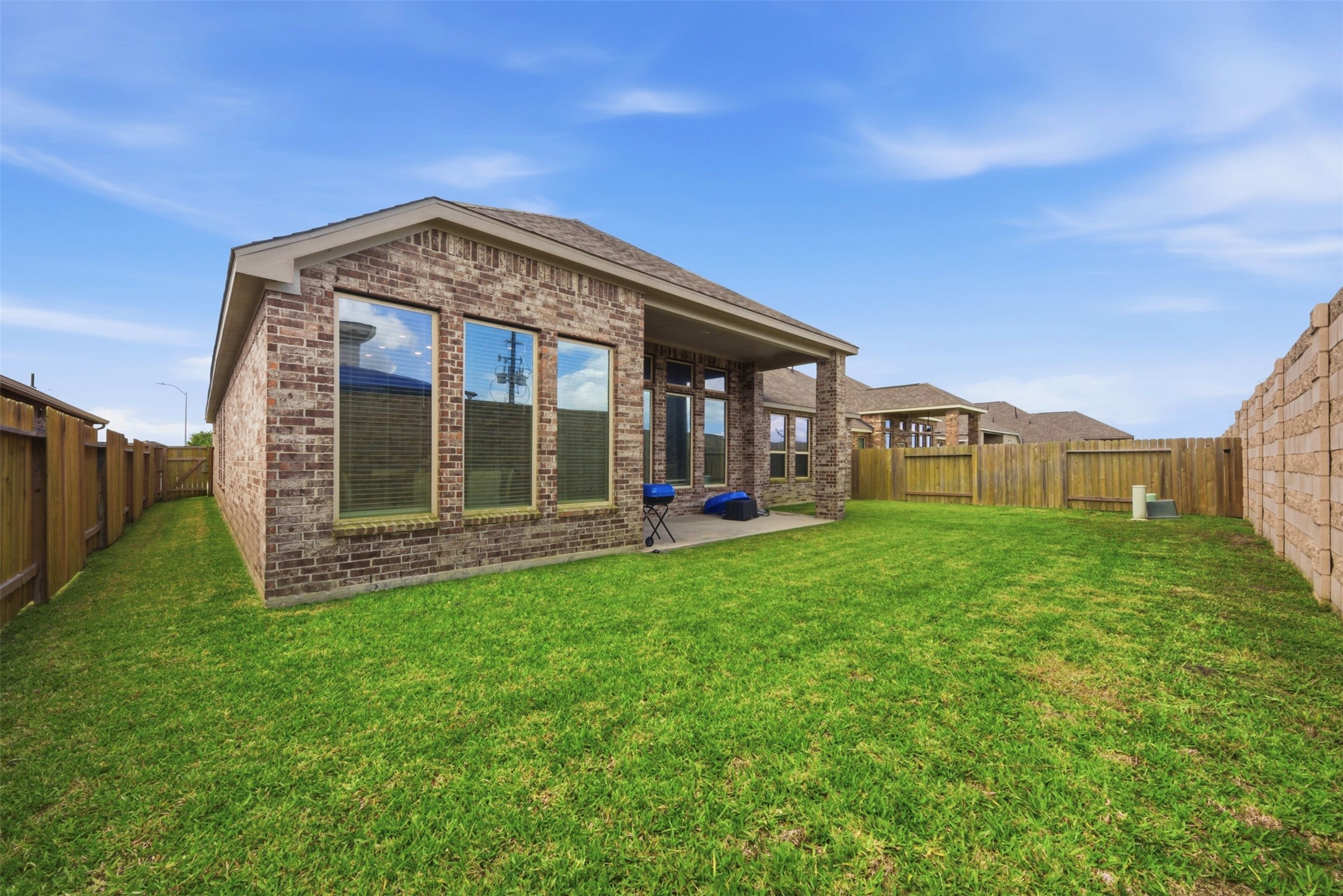 2417 Sequoia Grove Drive Rosharon, TX 77583 - Photo 30 of 37